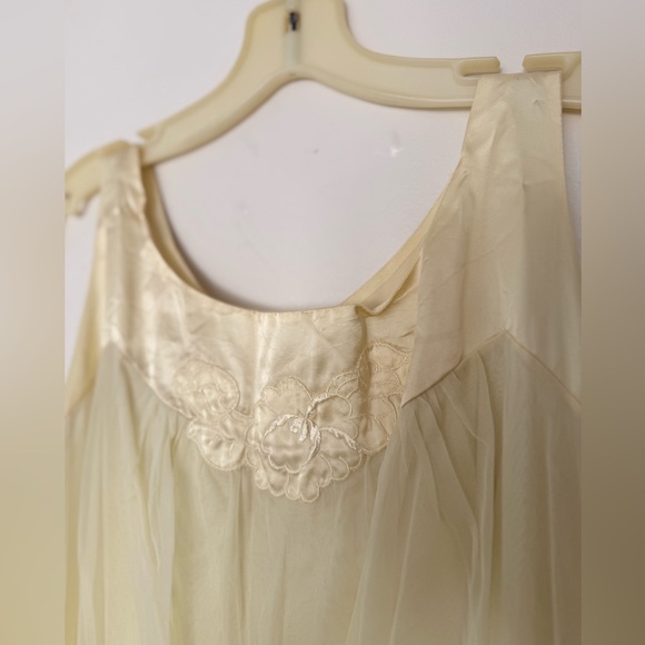 VTG 60s Womens M Butter Yellow Pegnoir Nightgown Set Sabrina Carpenter Babydoll - Picture 4 of 16